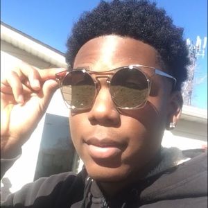 Meet your Posher, Dasani